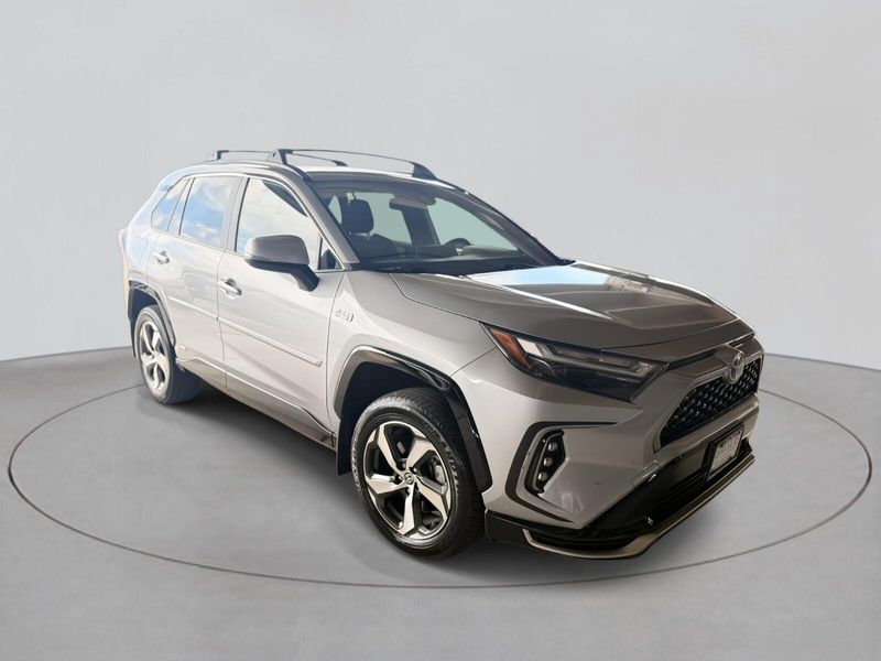 2022 Toyota RAV4 Prime SE photo 7