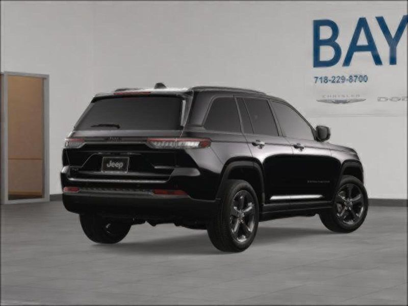 2025 Jeep Grand Cherokee Altitude photo 4
