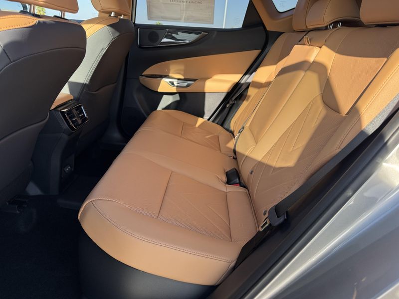 New 2026 Lexus NX 450h+ PremiumImage 29