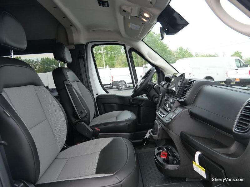 2023 RAM ProMaster 2500 High RoofImage 50