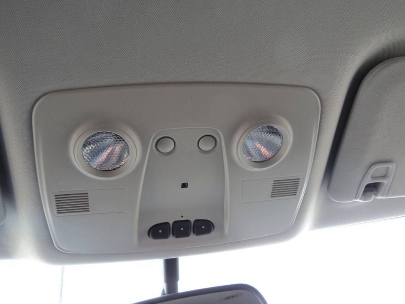 Used 2014 Chevrolet Traverse LT AWD 4dr SUV w/2LTImage 15