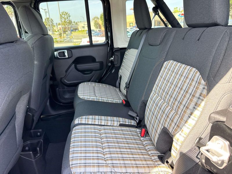 New 2026 Jeep Wrangler 4-door 85th Anniversary Edition