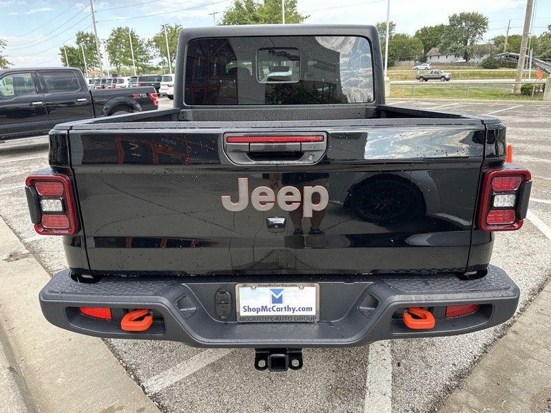 New 2023 Jeep Gladiator | McCarthy Jeep Ram | Lees Summit, MO 64081