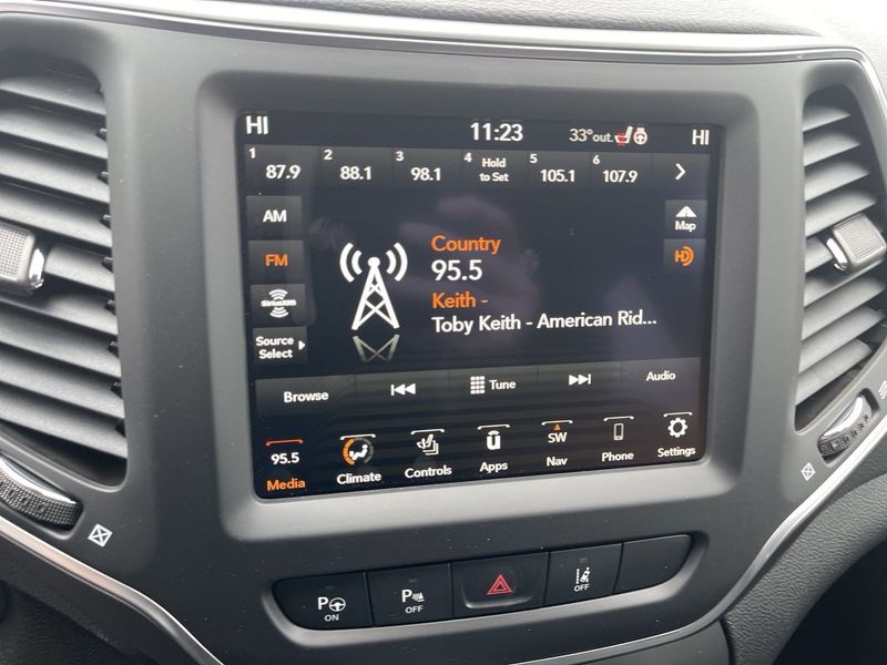 2023 Jeep Cherokee Altitude Lux 4x4Image 21
