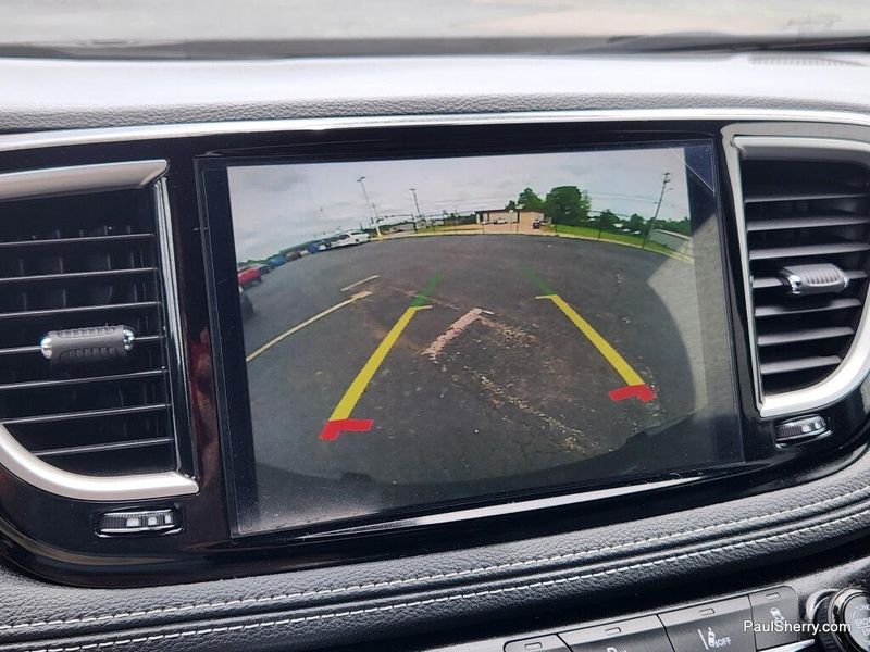 New 2026 Chrysler Pacifica Select