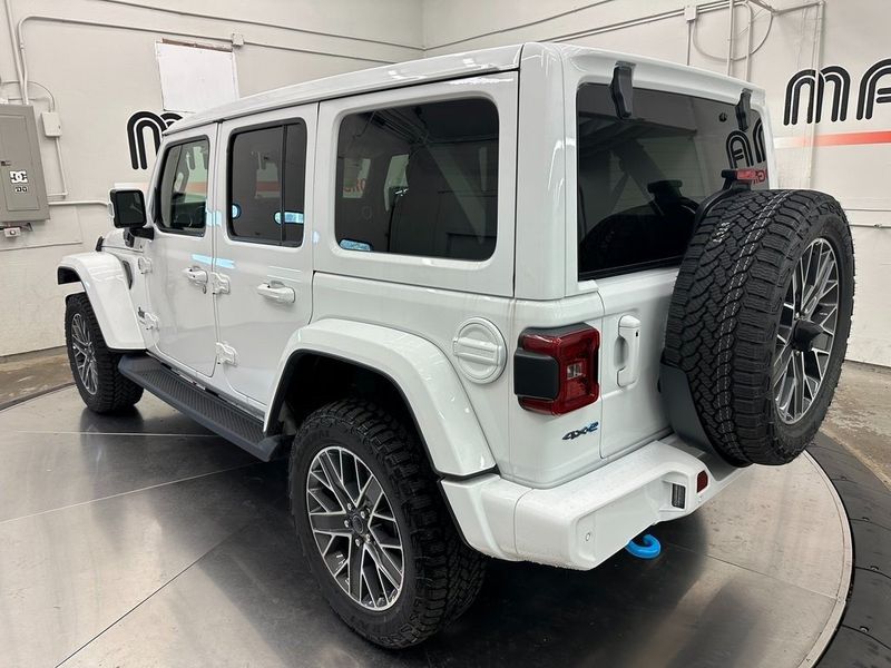 2024 Jeep Wrangler 4-door High Altitude 4xeImage 8