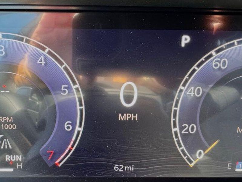 New 2026 Jeep Grand Cherokee L Limited Reserve 4x4Image 18