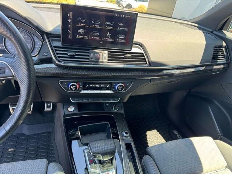 2022 Audi SQ5 Premium