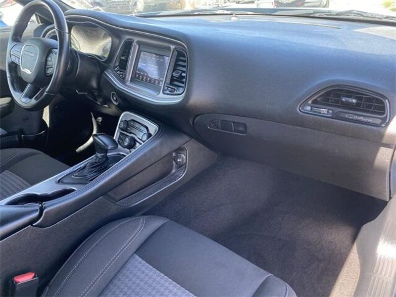 2022 Dodge Challenger SXTImage 13