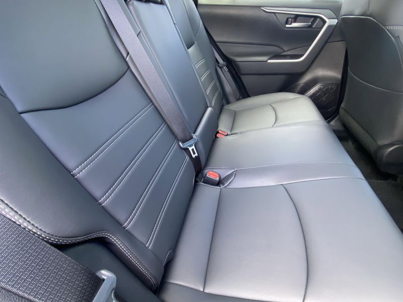 2025 Toyota RAV4 XLE PremiumImage 12