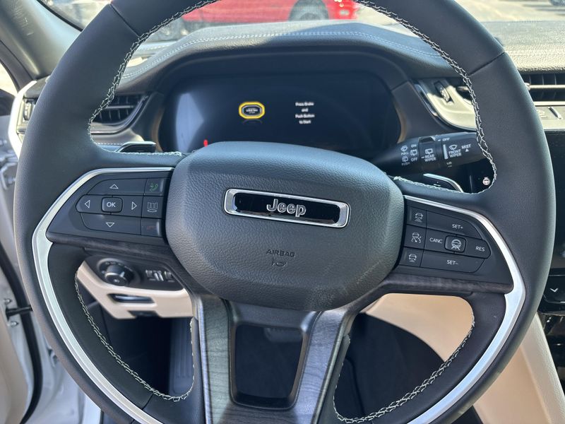 New 2026 Jeep Grand Cherokee Limited 4x4Image 29