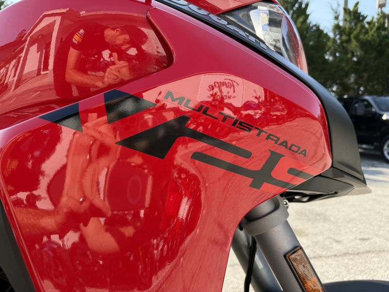 2024 Ducati  Multistrada V2 S