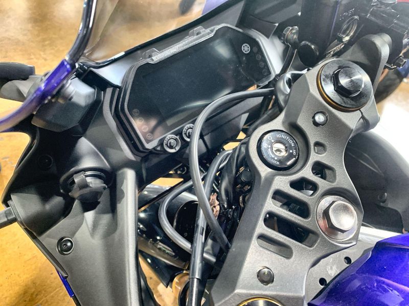 New 2026 Yamaha YZF-R3 ABS Image 25