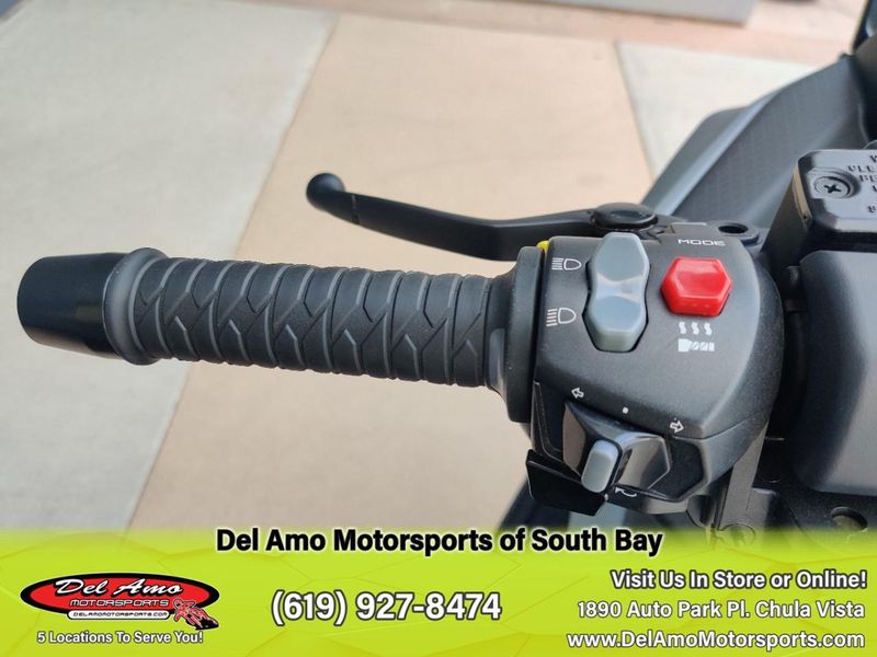 New 2024 Kymco AK 550I ABS Image 10