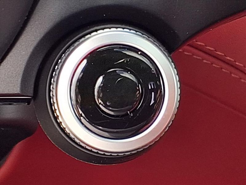 New 2026 Maserati Grecale ModenaImage 20