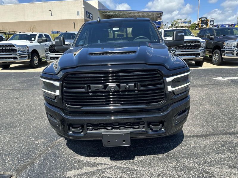 2024 RAM 3500 Laramie Crew Cab 4x4 6