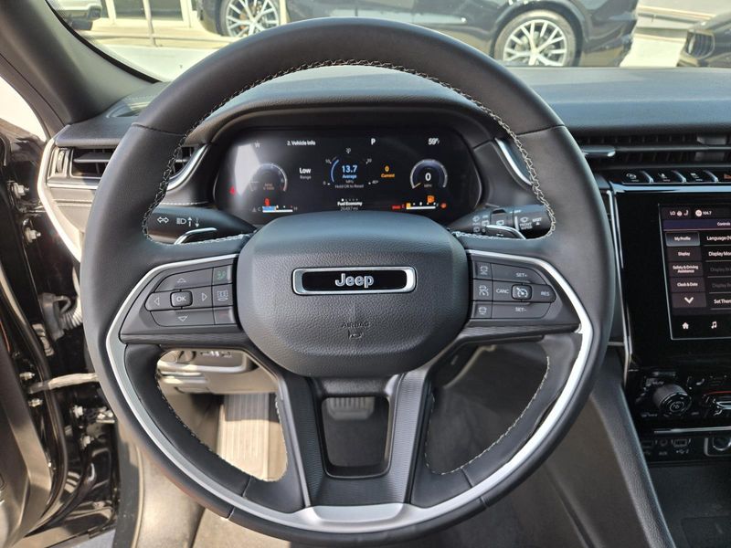 Used 2023 Jeep Grand Cherokee Altitude 4x4