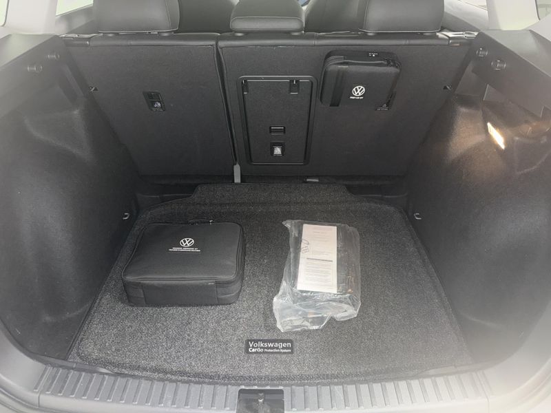 Used 2023 Volkswagen Taos SE w/SunroofImage 10
