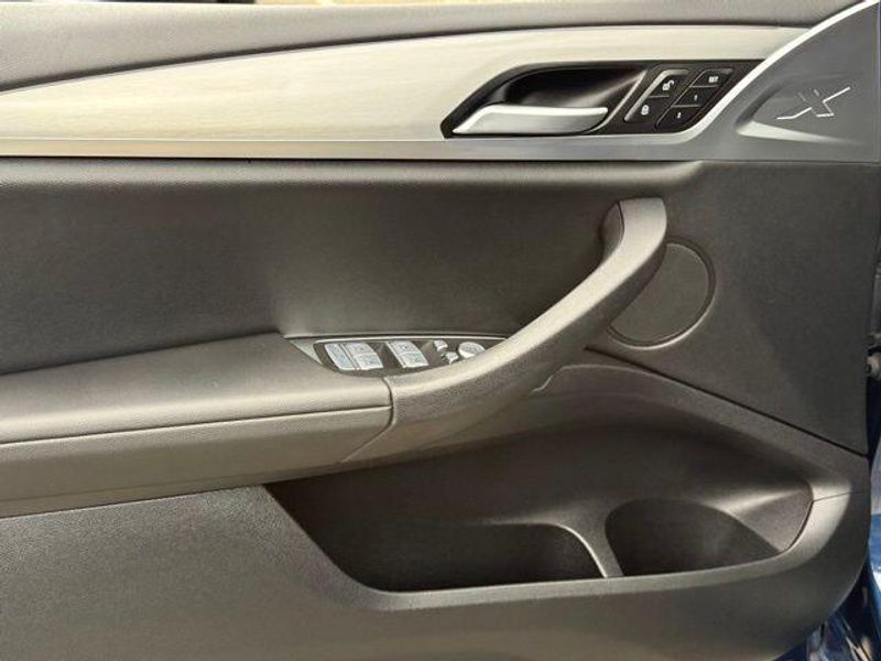 Used 2024 BMW X3 sDrive30iImage 18