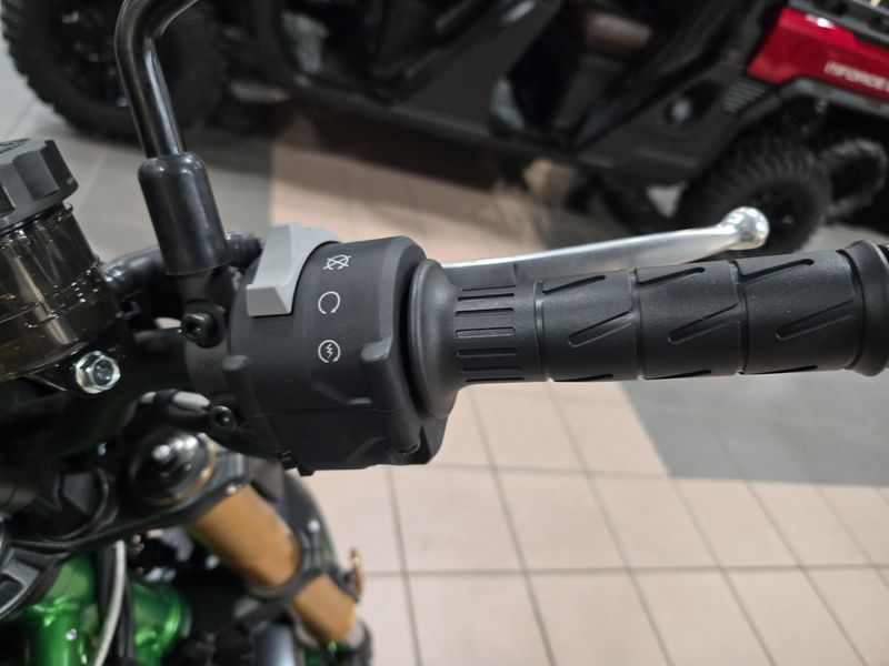 NEW 2026 KAWASAKI Z900 SE ABS Image 19