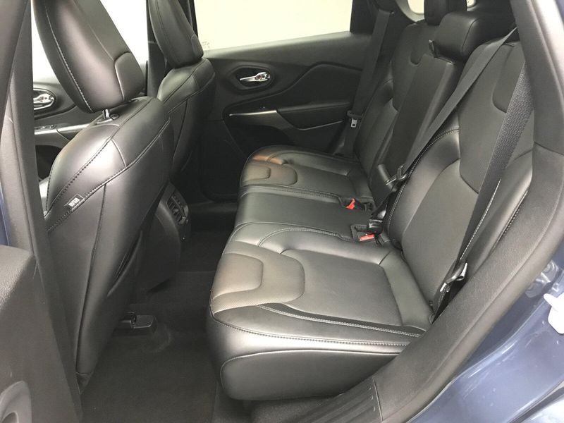 2021 Jeep Cherokee Latitude LuxImage 9