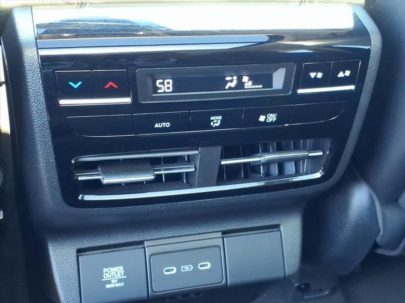 Used 2025 Acura MDX Technology PackageImage 18