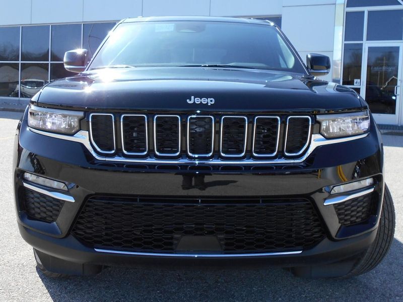 2025 Jeep Grand Cherokee Limited 4x4Image 33