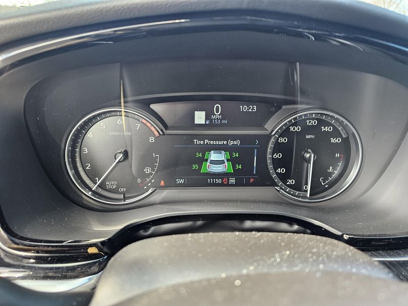 Used 2024 Cadillac XT6 AWD Premium LuxuryImage 17