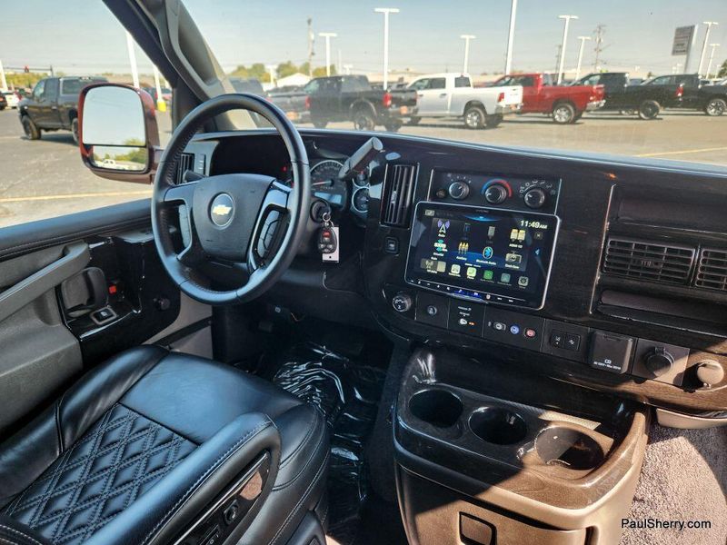 2024 Chevrolet Express Cargo 2500 photo 31