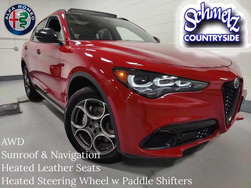 2024 Alfa Romeo Stelvio Sprint Q4 AWD w/SunroofImage 1
