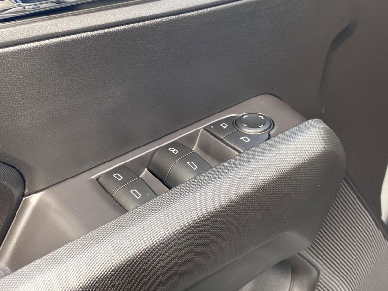 Used 2023 Chevrolet Colorado LTImage 23