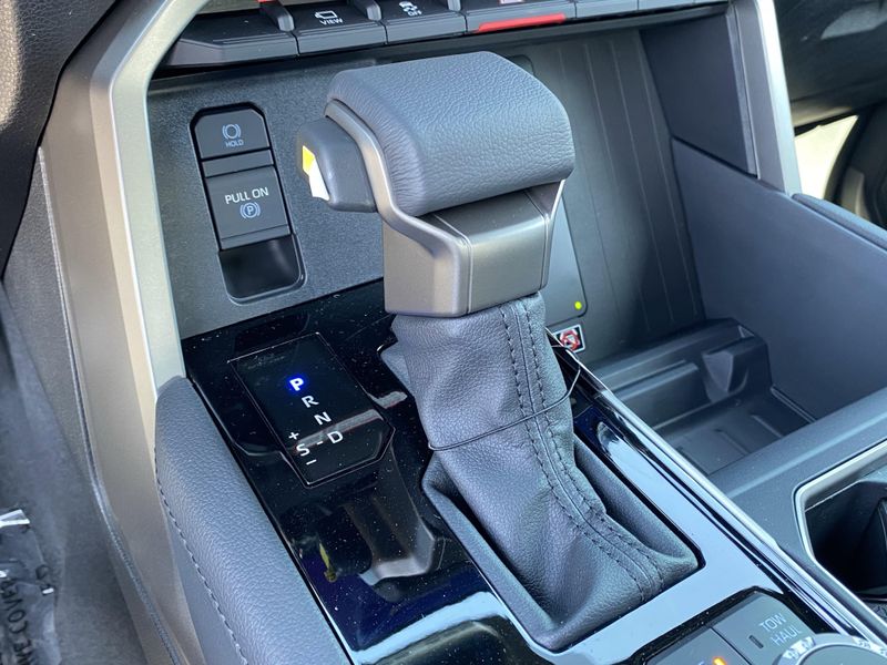 New 2025 Toyota Tundra Limited HybridImage 18
