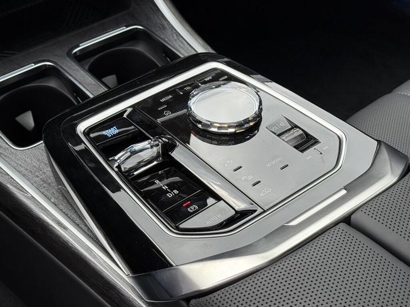 2025 BMW i7 eDrive50Image 25