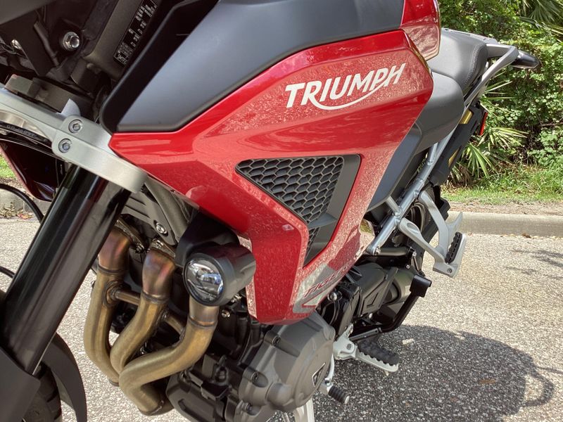 2025 Triumph Tiger 1200 GT Pro 
