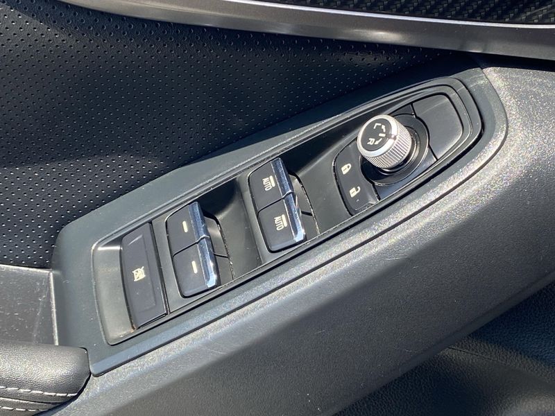 2017 Subaru Impreza LimitedImage 19