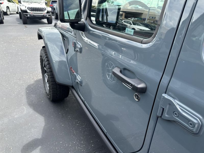 New 2025 Jeep Gladiator Rubicon X 4x4Image 13