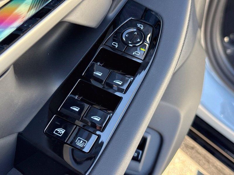 New 2027 BMW 5 Series 540i xDriveImage 16
