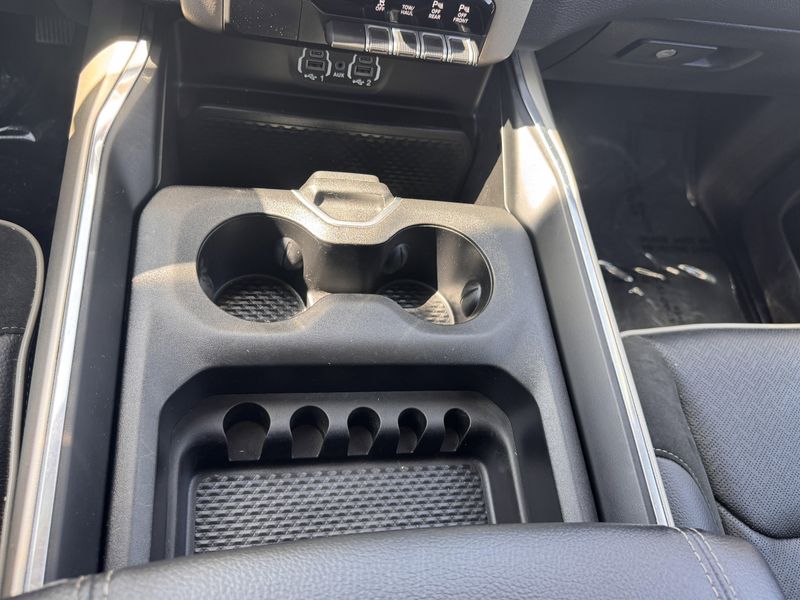 2021 RAM 1500 LaramieImage 25