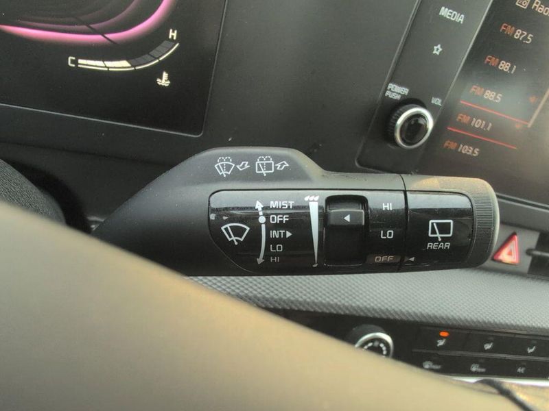 2024 Kia Sportage LXImage 22