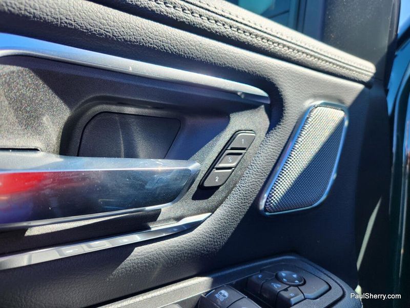 New 2026 RAM 1500 Laramie Crew Cab 4x4 5'7' Box