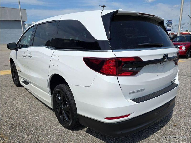 2024 Honda Odyssey SportImage 8