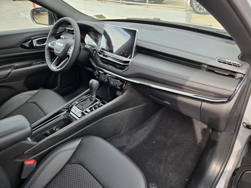 New 2026 Jeep Compass Latitude Altitude 4x4