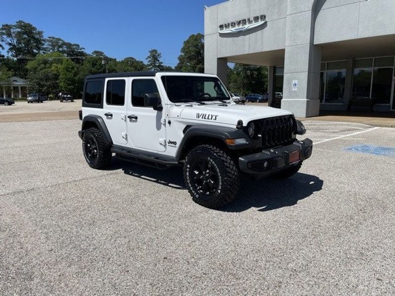 2021 Jeep Wrangler Unlimited WillysImage 1