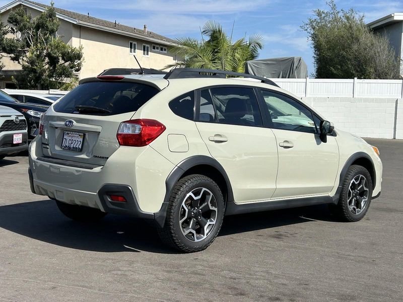 2015 Subaru XV Crosstrek 2.0i LimitedImage 3