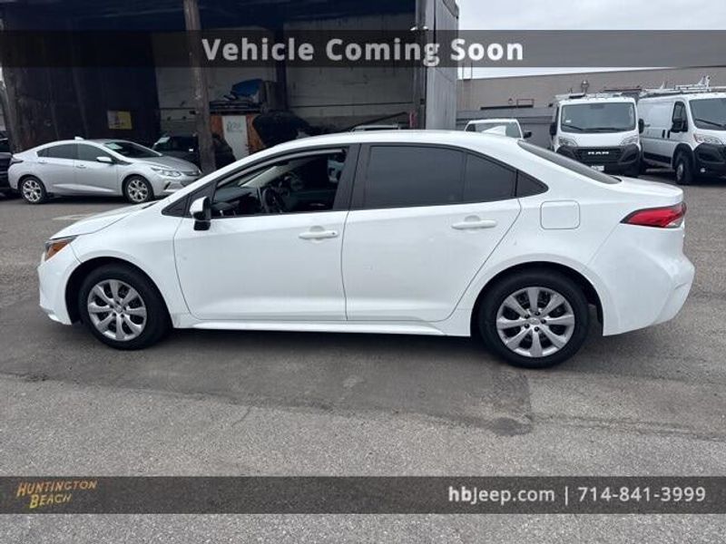 2021 Toyota Corolla LEImage 8