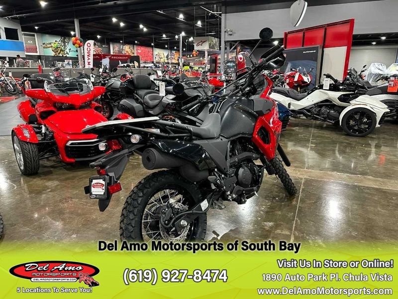 2024 Kawasaki KL650GRFNL-RD1  in a FIRECRACKER RED/METALLIC CARBON GRAY exterior color. Del Amo Motorsports of South Bay (619) 547-1937 delamomotorsports.com 