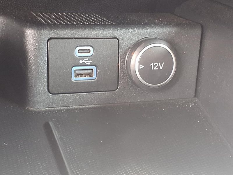 2021 Ford Escape SEImage 21