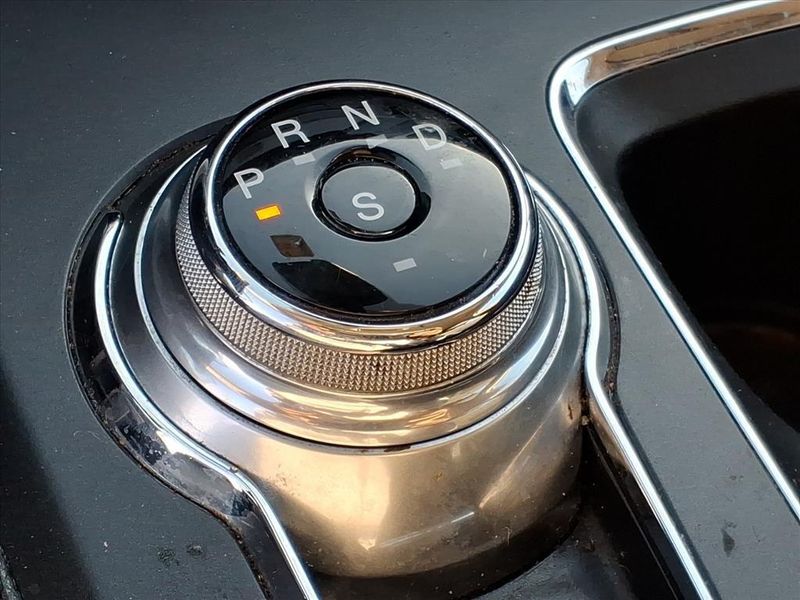 Used 2019 Ford Fusion SEImage 19