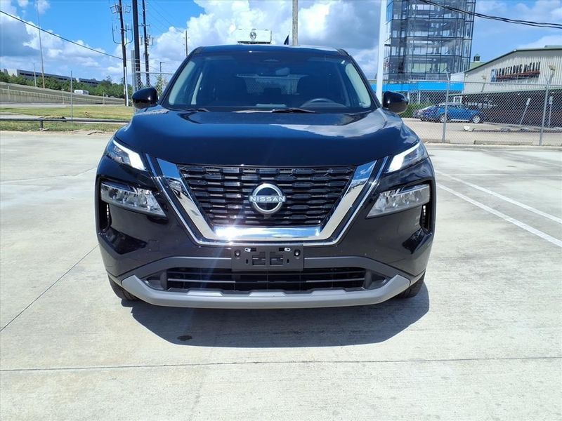 Used 2023 Nissan Rogue SVImage 8