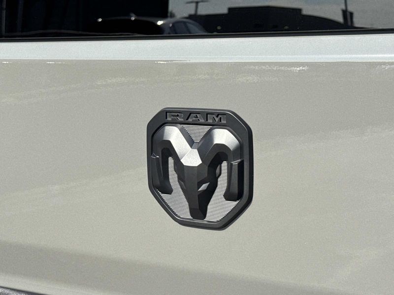 New 2026 RAM Promaster 2500 Slt+ Window Van High Roof 159' Wb
